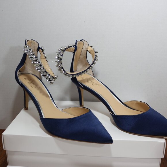 Badgley Mischka Jewel Raleigh Pointed Toe Ankle Strap Pump - Picture 1 of 3